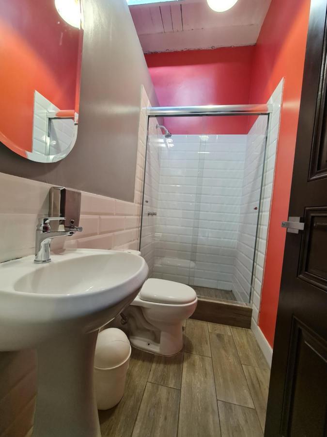 Flying Dog Lima B&B Экстерьер фото