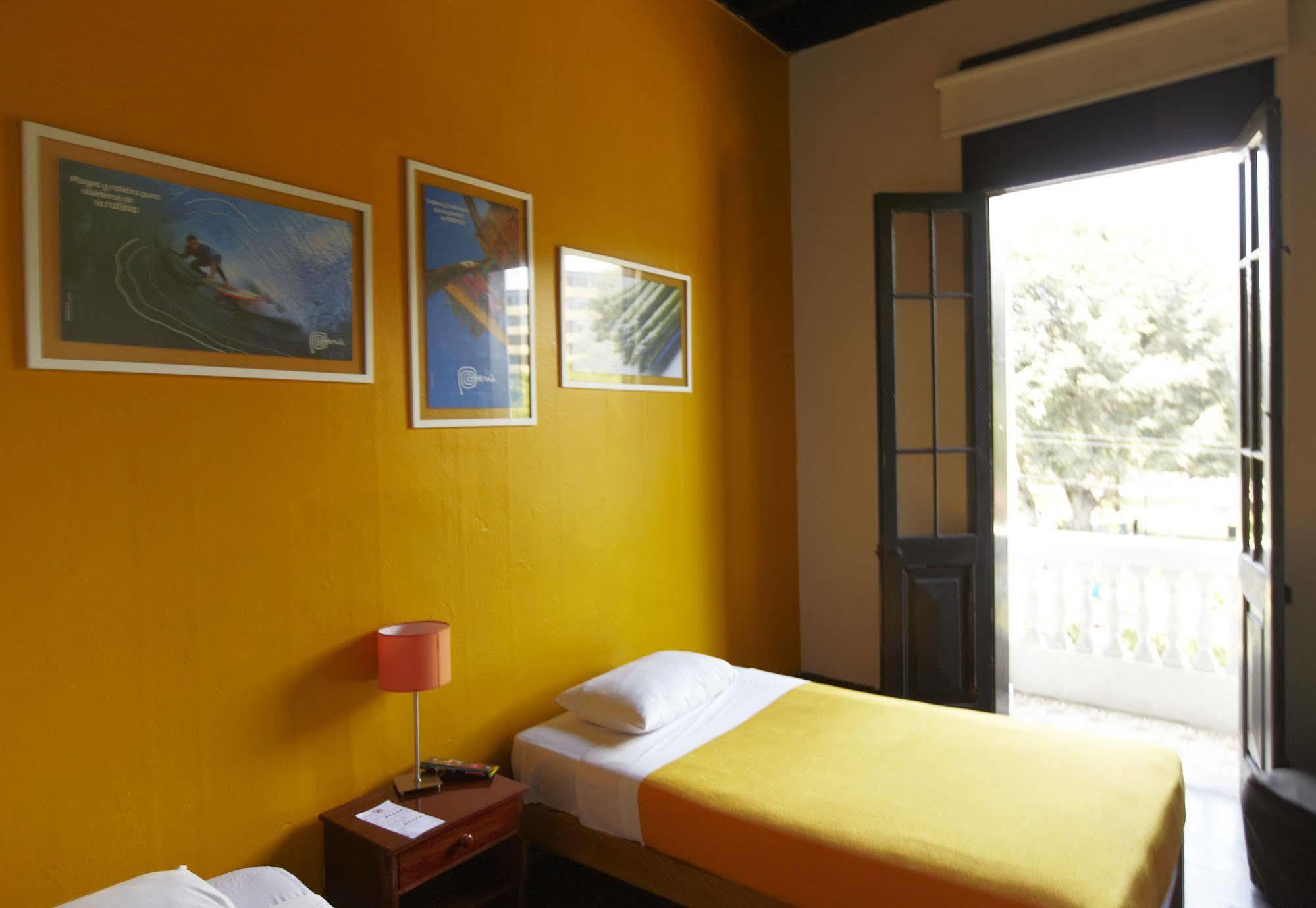 Flying Dog Lima B&B Экстерьер фото
